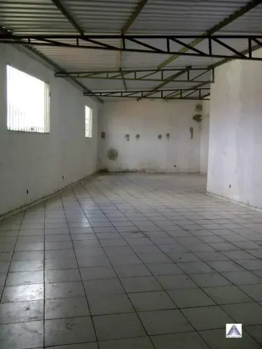 ANEXO COM 125M2 NO LINDEIA EM PONTO COMERCIAL!