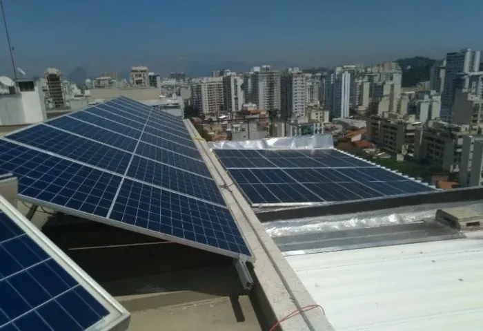Limpeza e manutenção de kit solar