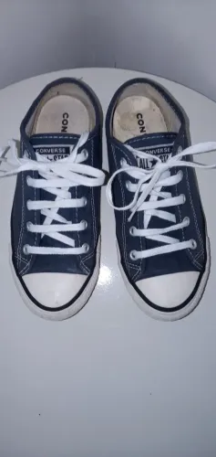 Tênis Converse All Star ( modelo: Chuck Taylor) infantil. Tam.32 ( original). Usado.