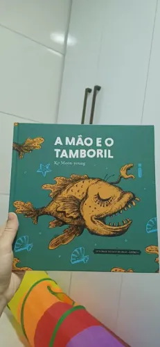A Mão e o Tamboril - Ko Moon-young