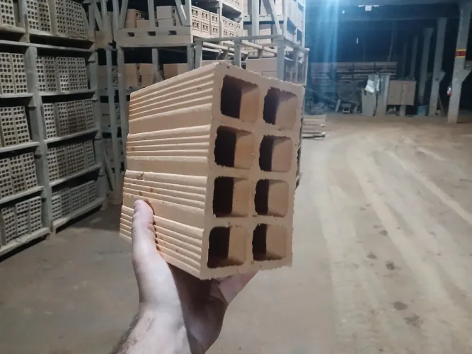 Tijolo e bloco direto de fábrica