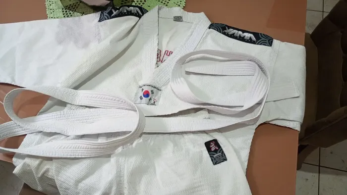 Dobok Taekwondo 
