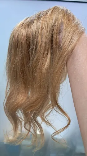 Topo de cabelo humano louro dourado