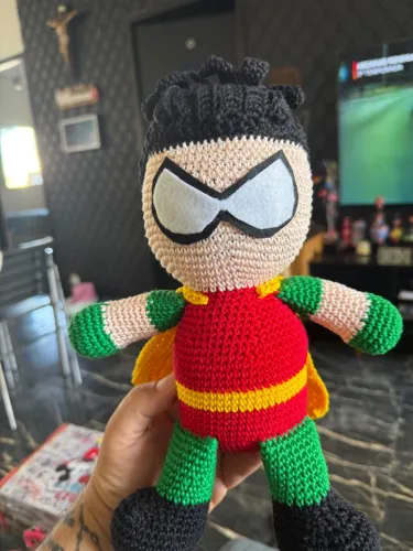 Boneco de Pelúcia Robin - Crochê