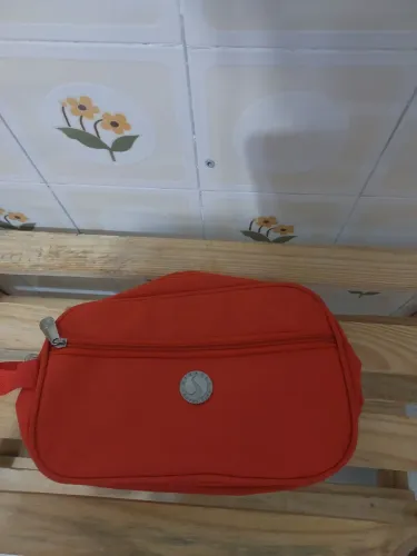 Necessaire masculina para viagem seminova