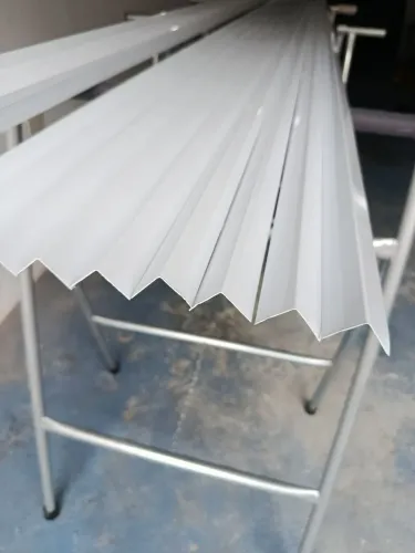 Cantoneira alumínio 1 polegada branca 3mts