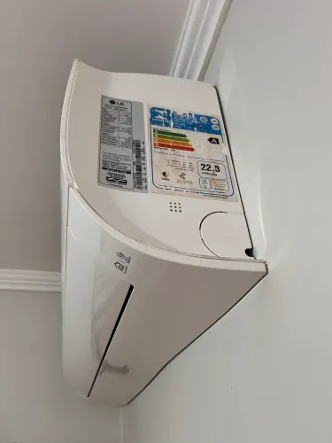 Ar condicionado LG em ótimo estado