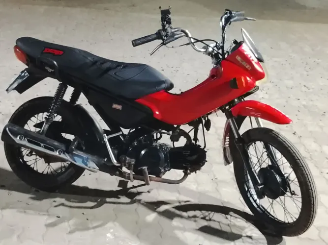 Moto boa toda revisada.