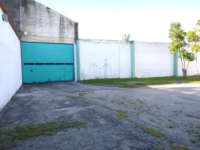 Ótima Oportunidade na Avenida Duque de Caxias