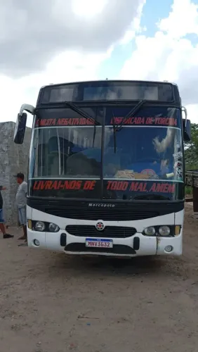 Vendo ônibus 