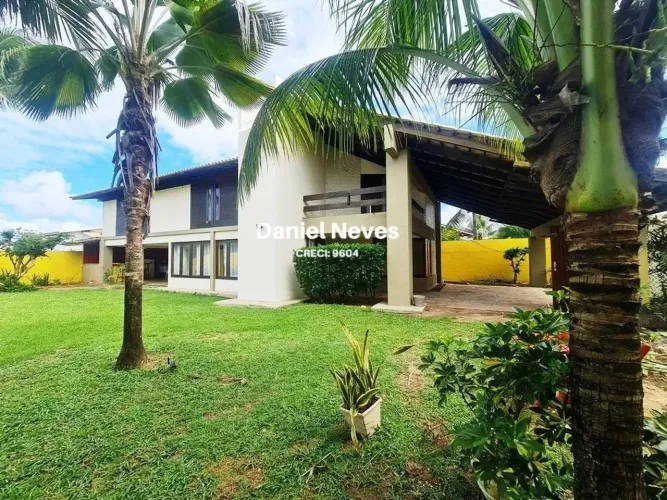 Excelente Casa à VENDA, em Vilas do Atlântico, solta de 4 quartos, sendo 02 Suítes, master
