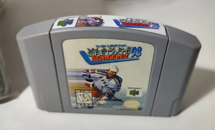 Jogo em Cartucho Wayne Gretzky's 3D Hockey 98 para Nintendo 64