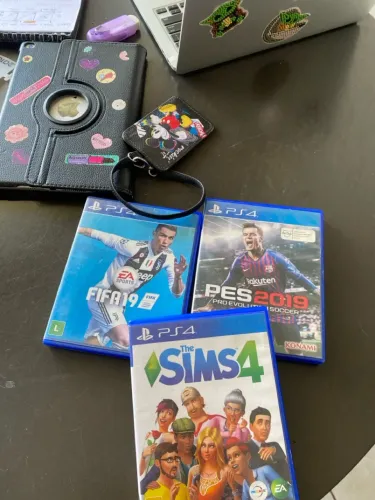 Jogos Playstation 4: Fifa 19, PES 2019 e The Sims 4