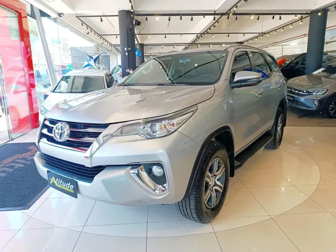 Toyota Hilux CD SRV 4X2 2.7 Flex 16V Aut. 2019