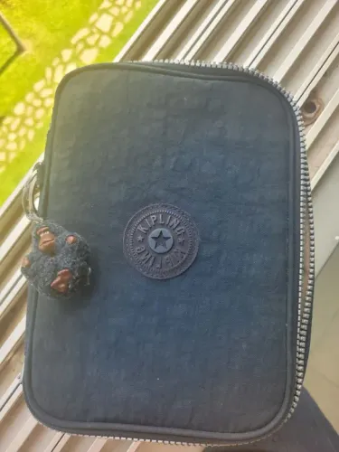 Estojo Kipling 100 pens Original na cor azul marinho