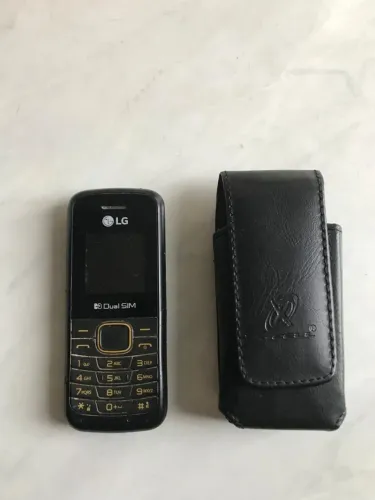 Celular simples lg com capa