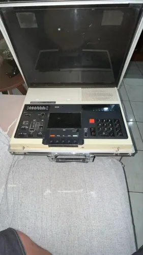 Gravador Portátil Crown CRT-830 - All Band Tape Recorder Vintage