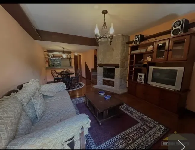 Móveis de Madeira - Desapego