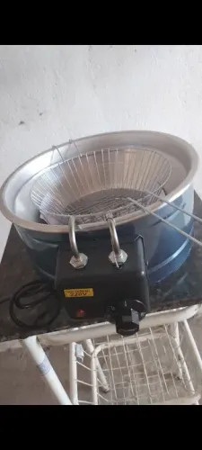 Fritadeira Elétrica nova sem uso, entrego dependendo de onde seja