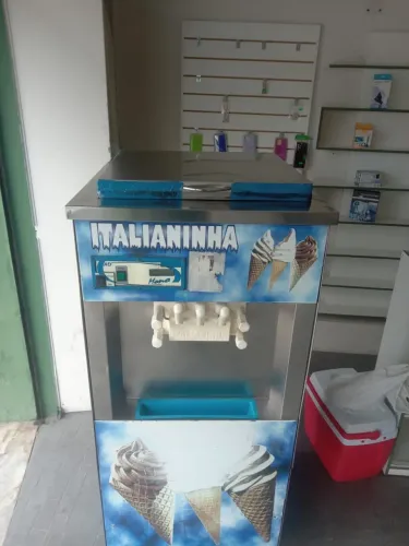 Máquina de sorvete italianinha