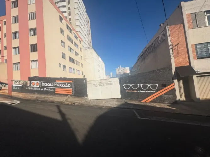 TERRENO À VENDA NO CENTRO