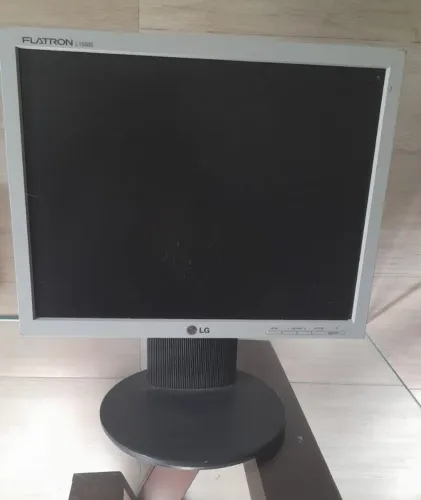 Monitor LG LCD 15 polegadas