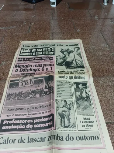 Jornal antigo