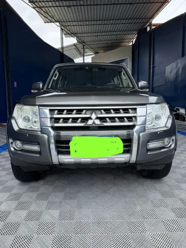 Mitsubishi Pajero HPE Full 3.2 4X4 T.i.dies. 5P AUT 2019
