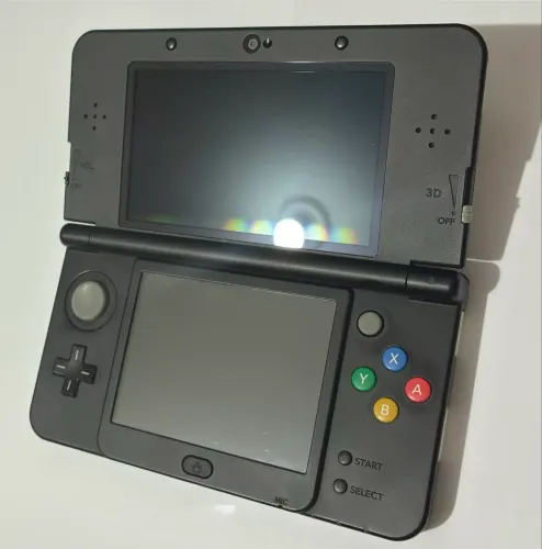 New Nintendo 3Ds japonês CIB em ótimo estado de conservação