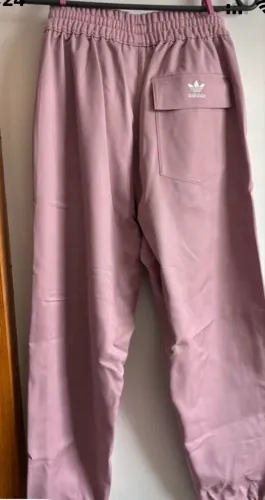 Calça adidas originals linda e nova