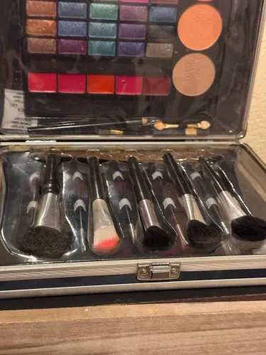 Kit de maquiagem novo