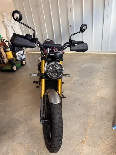 Vendo moto Triumph Scrambler 400x