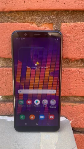 Samsung Galaxy J8