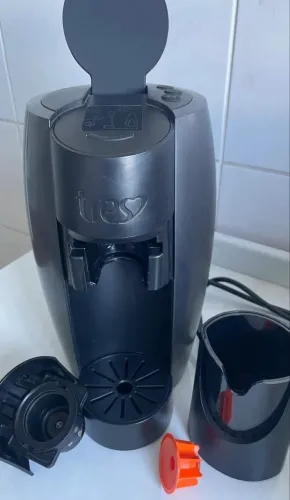Cafeteira Três Corações 