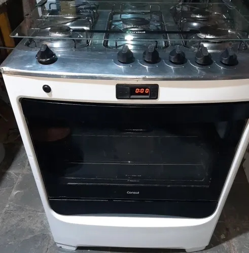 fogão consul 5 bocas. acendimento automático. todas as bocas e forno acendendo. com marcas
