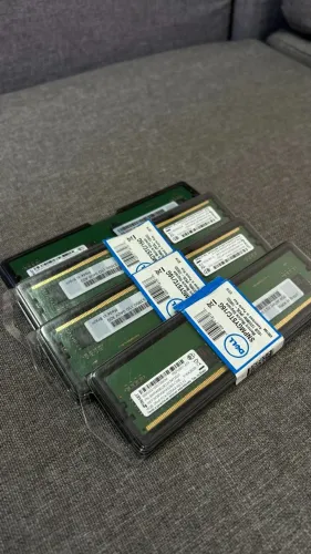 Memória Servidor Dell 16GB DDR4 ECC Registered - RDIMM - PC4-3200AA (M393A2K43DB3-CWE)