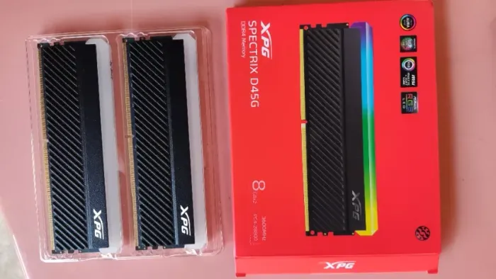 (SOMENTE VENDA) MEMORIA RGB DDR4 2x8GB(16GB) 3600MHZ C18 XPG D45G