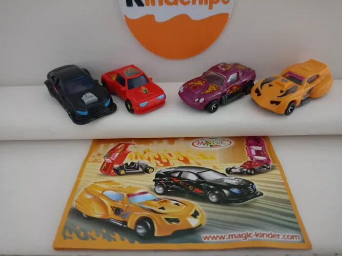 Kinder ovo Carrinhos Velozes