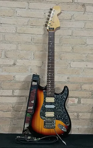 Guitarra Strato Custom "Frankenstein" HSH - Ponte Kahler + Trastes Inox