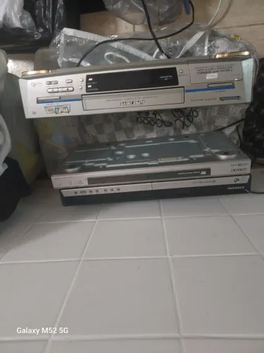 Tocador de DVD e CD Panasonic  e Sony 2 aparelhos 