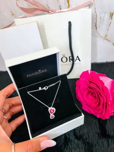 Colar pandora dois corações 