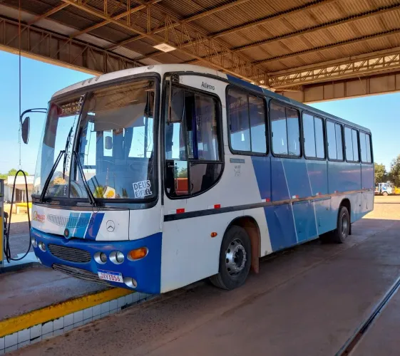 Ônibus mercedes 44 lugares