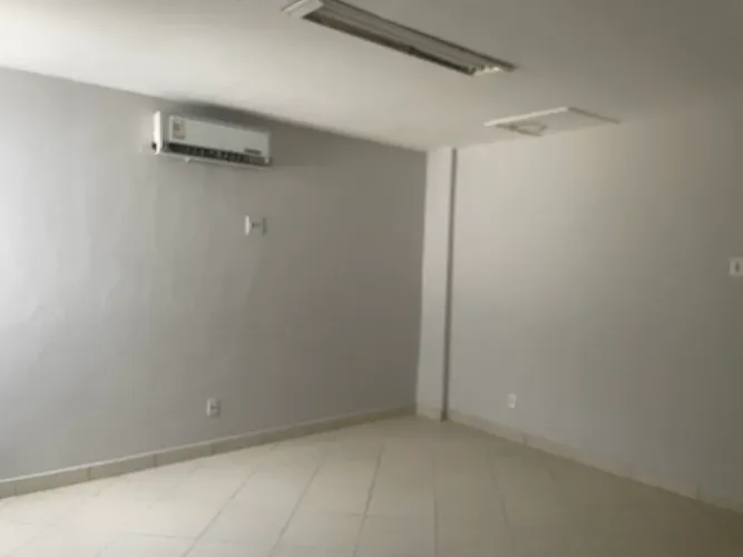 Alugam-se Salas Comerciais diversas metragens No Umarizal.