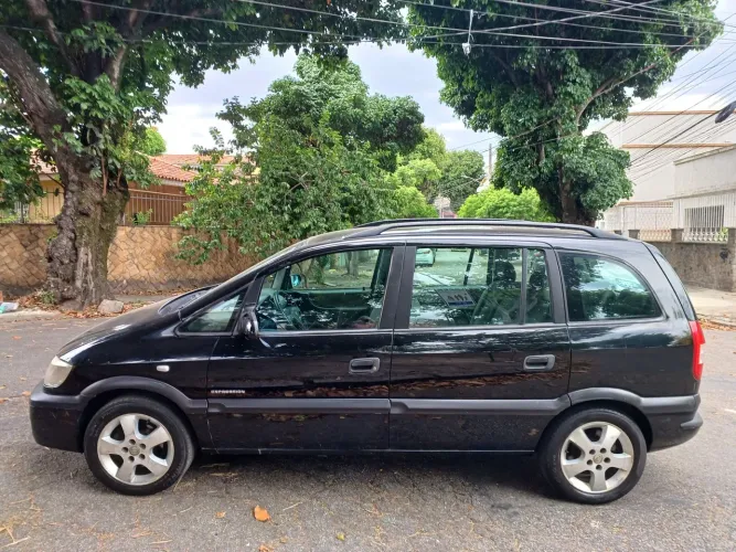 Chevrolet Zafira Expres. 2.0 MPFI Flexpower 5P AUT 2011