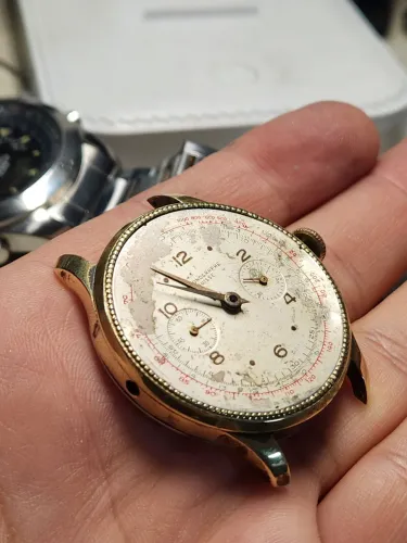 Relógio suíço chronographe Adjusted raridade