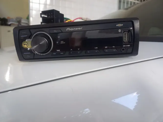 Vendo som automotivo Pioneer Chevrolet por 200,00 seminovo