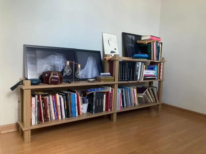 Estante de livros personalizada