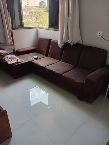 SOFÁ em L
