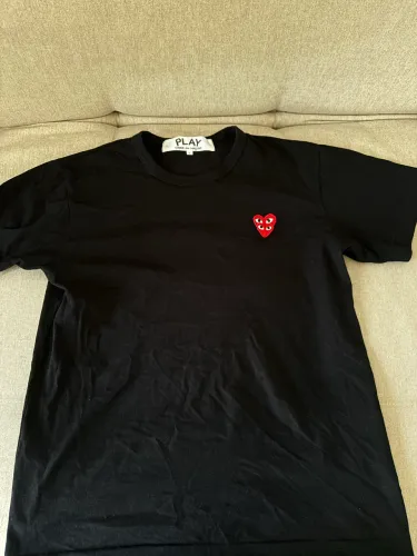 Camiseta CDG preta