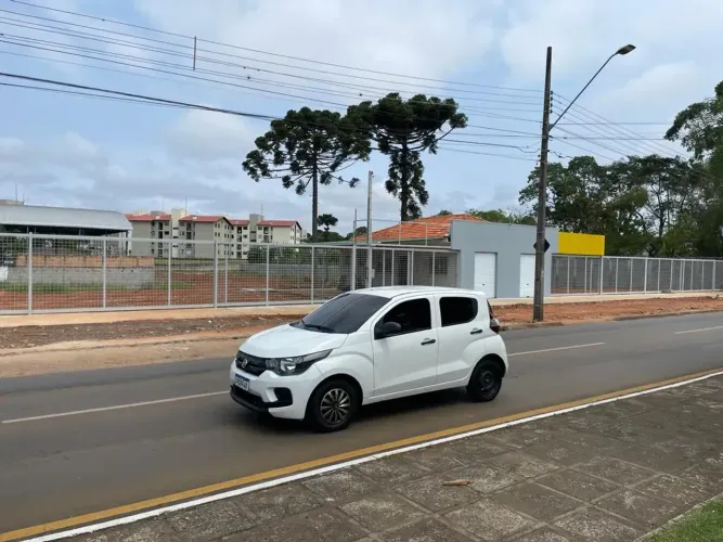 ---Imovel Comercial com Sala de 70 m2